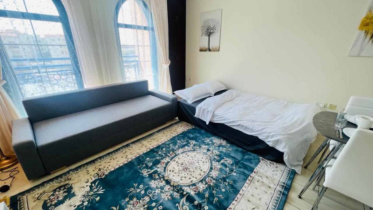 Newly Furnished Cozy One Bed Room Apartment 2 Bathroom City View Dubaj Exteriér fotografie