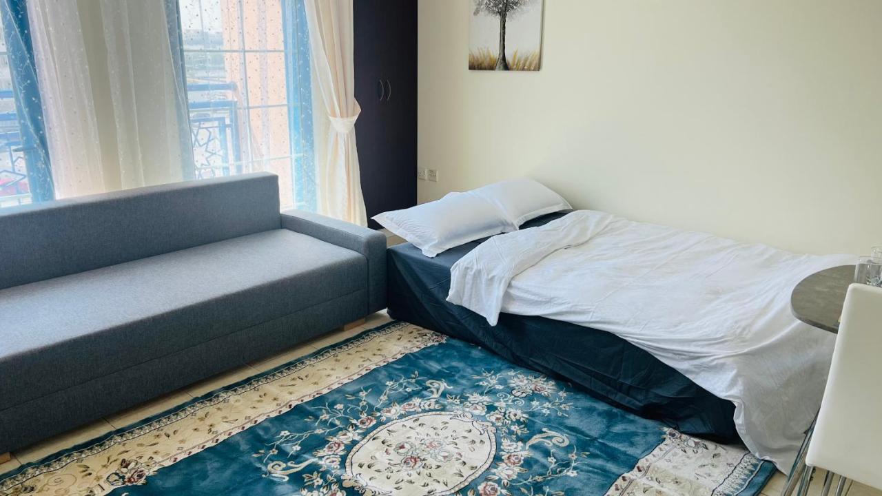 Newly Furnished Cozy One Bed Room Apartment 2 Bathroom City View Dubaj Exteriér fotografie