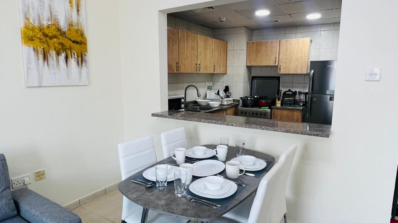 Newly Furnished Cozy One Bed Room Apartment 2 Bathroom City View Dubaj Exteriér fotografie